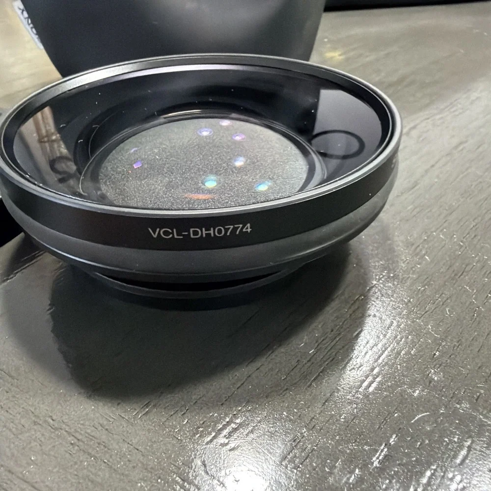 Sony Cyber-shot VCL-DH0774 wide conversion lens with Caps and Bag